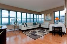Central Lonsdale Condo for sale: The Sovereign 2 bedroom 976 sq.ft. (Listed 2010-01-19)