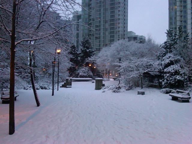 snow yaletown.jpg