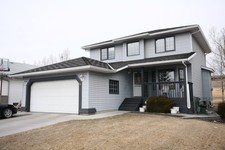 Riverview Cochrane House for sale:  4 bedroom 1,725.47 sq.ft. (Listed 2013-04-08)