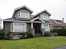 Mackenzie Heights House for sale: 6 bedroom 3,861 sq.ft. (Listed 2012-11-19)
