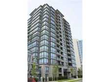 Bridgeport RI Condo for sale:  2 bedroom 1,079 sq.ft. (Listed 2011-04-01)