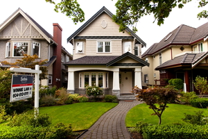 MacKenzie Heights House for sale: 4 bedroom 3,002 sq.ft. (Listed 2013-07-01)