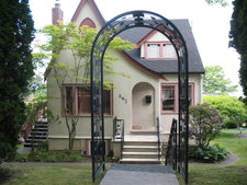 South Hill Residential Single Family Properties for sale:  4 bedroom 2,524 sq.ft. (Listed 2009-06-30)