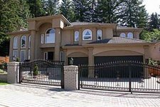 General House for sale:  5 bedroom 6750 sqft