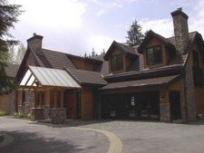General House for sale:  4 bedroom 8880 sqft