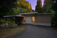 Roberts Creek House for sale: 2 bedroom 1,012 sq.ft. (Listed 2011-09-06)