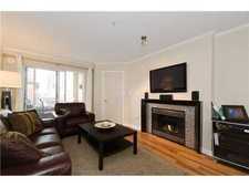 Lower Lonsdale Condo for sale:  2 bedroom 907 sq.ft. (Listed 2012-01-31)