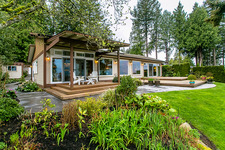 White Rock House for sale: CRESCENT BAY/ELGIN CHANTRELL 2 bedroom 2,351 sq.ft. (Listed 2014-04-16)