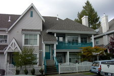 East Central Townhouse for sale:  2 bedroom 1,061 sq.ft. (Listed 2011-12-20)