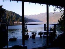 Deep Cove Waterfront for sale, 4644 Eastridge Rd, North Vancouver, BC Canada: 3 bedroom 1,196 sq.ft.