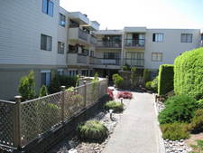 Coquitlam West Apartment Unit for sale: Balmoral Terrace 1 bedroom 660 sqft (Listed 2008-06-28)