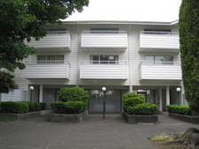 Uptown CONDO for sale: The Diplomat Apt Studio 414 sqft (Listed 2008-07-14)