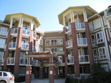 Fraserview Apartment Unit for sale: Victoria Hill 2 bedroom 998 sqft (Listed 2008-09-11)
