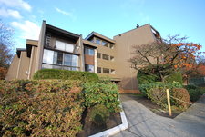 Government Road Apartment Unit for sale: Woodstone Place 3 bedroom 1,110 sq.ft. (Listed 2009-11-09)