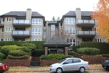 Burnaby Hospital CONDO for sale: Cascade Village 2 bedroom 900 sq.ft. (Listed 2011-11-14)
