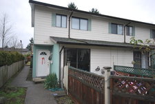 Glenwood CONDO for sale: 3 bedroom 1,171 sq.ft. (Listed 2013-01-11)