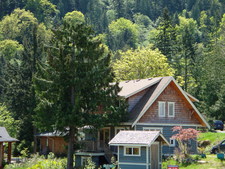 Cates Hill House for sale:  3 bedroom 1485 sqft (Listed 2008-05-14)