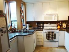 Central Lonsdale Townhouse for sale:  3 bedroom 1124 sqft (Listed 2008-05-20)