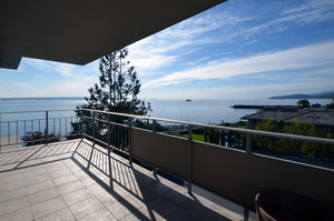 Dundarave Condo for sale: The Seastrand 569 sq.ft. (Listed 2014-03-03)