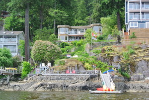 Woodlands-Sunshine-Cascade House for sale: 4 bedroom 5,643 sq.ft. (Listed 2014-05-13)