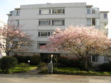 Ambleside   Apartment for sale: Esquimalt Towers 1 bedroom 564 sqft (Listed 2008-02-02)
