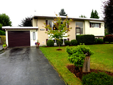 Fairfield Island Split Entry for sale:  4 bedroom 1900 sqft (Listed 2008-08-08)
