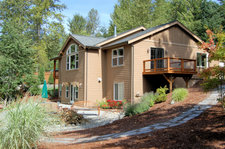 Bellingham House for sale:  3 bedroom 3,009 sq.ft. (Listed 2009-08-26)