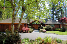 Bellingham House for sale:  3 bedroom 2,515 sq.ft. (Listed 2011-05-19)