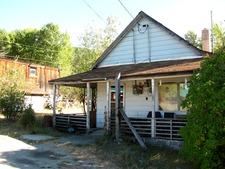 Anaconda House for sale:  2 bedroom 832 sq.ft. (Listed 2011-09-26)