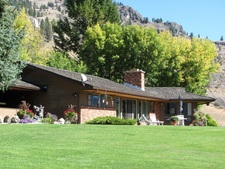 Midway Country Estate for sale: 4 bedroom 5,052 sq.ft. (Listed 2013-04-22)