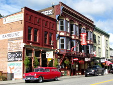 Greenwood BC / Commercial / Residential Building for sale / saloon / hotel / pub