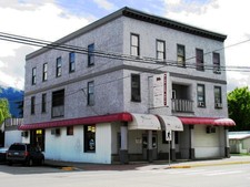 Grand Forks BC Pub Bar / Resturant / Hotel / Rental Suites / Liquor Outlet / Commercial Business for sale MLS Listing by Jennifer Brock Macdonald Realtu Okanagan South / Kootenay Boundary