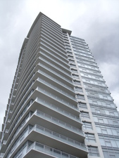 Brentwood Apartment for sale: Watercolours 2 bedroom 871 sqft (Listed 2008-06-06)