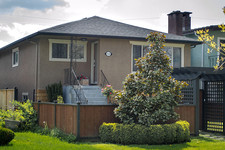 Renfrew VE House for sale:  5 bedroom 2,042 sq.ft. (Listed 2012-05-09)