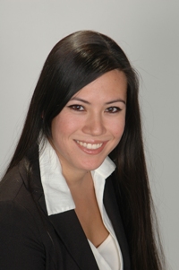 nicole bio headshot