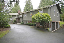 Surrey Acreage for sale:  6 bedroom 3,099 sq.ft. (Listed 2012-01-11)