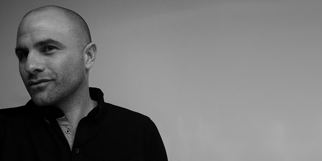 Ian Watt Bio