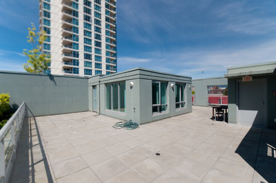 Science World Downtown 2 Bedroom Condo for sale: Creekside 2 bedroom 1,000 sq.ft. (Listed 2011-06-03)