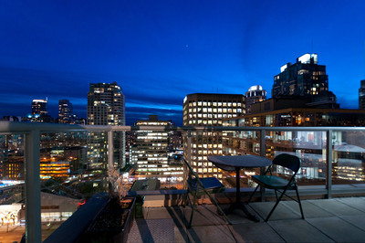 Coal Harbour Coal Harbour Condo for sale: Orca Place 2 bedroom 1,014 sq.ft. (Listed 2012-02-09)