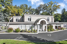 Lorne Park House for sale: 7 + 1 (Listed 2016-10-04)