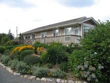 County Line Glen Valley House and Acreage for sale:  2 bedroom  Stainless Steel Appliances, Granite Countertop, Rain Shower, Glass Shower 1,300 sq.ft. (Listed 2012-05-17)
