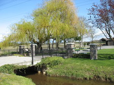 Gilmore House and Acreage for sale:  4 bedroom 2,902 sq.ft. (Listed 2010-04-11)