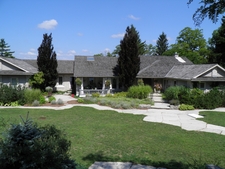 Cambridge Bungalow for sale:  4 bedroom 3,712 sq.ft. (Listed 2010-08-13)