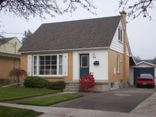 Kitchener 1.5 Storey for sale:  3 bedroom 975 sq.ft. (Listed 2011-11-01)