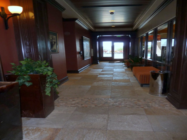 ClubAtMadeira hallway.jpg
