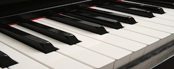 Play Piano
