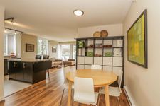 Port Moody Centre Condo for sale: 2 bedroom 878 sq.ft. (Listed 2016-09-12)