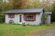 Noonan House for sale:  3 bedroom 900 sq.ft. (Listed 2011-10-07)