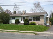 Maple House for sale: Northside 3 bedroom 2,200 sq.ft. (Listed 2012-05-16)