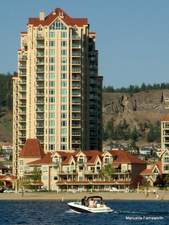 Kelowna Cultural District Strata for sale: Sunset Waterfront Resort 2 bedroom 914 sq.ft. (Listed 2010-04-19)